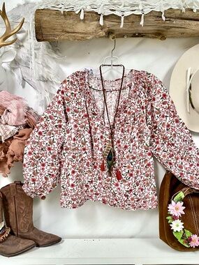 Farmhouse prairie vibe balloon floral boho blouse w shabby chic peasant vibe